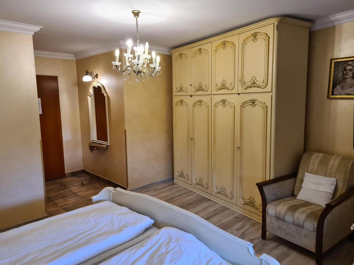 Zajazd Motel Staropolski Pyskowice Екстер'єр фото