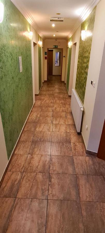 Zajazd Motel Staropolski Pyskowice Екстер'єр фото