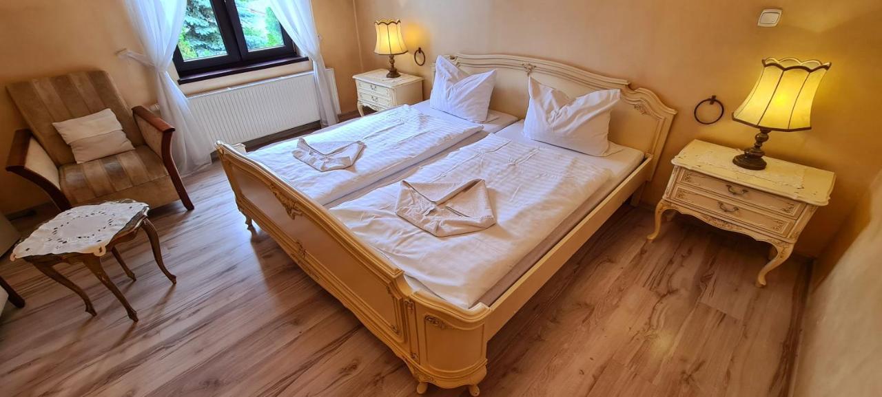 Zajazd Motel Staropolski Pyskowice Екстер'єр фото